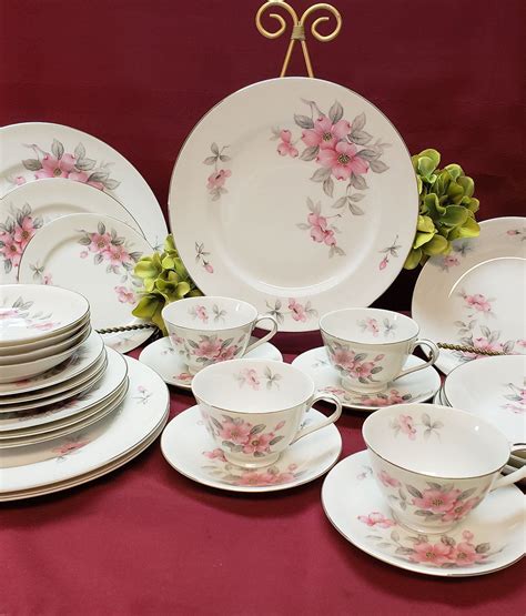 VALUE: $30 for dinner plate 9. . 1950s china patterns